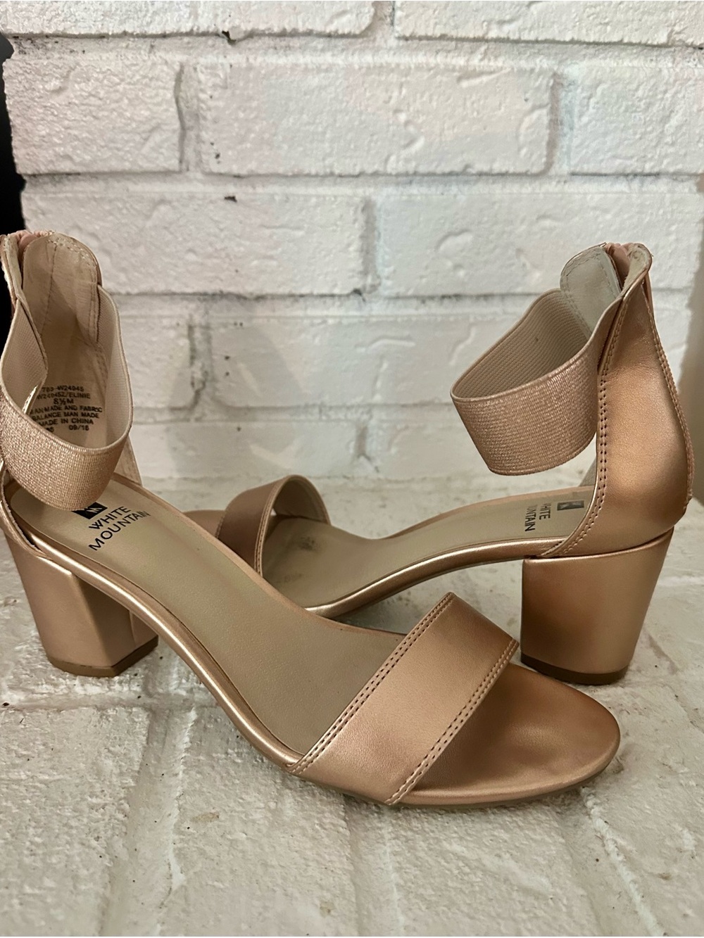 White Mountain Women’s Rose Gold Heels